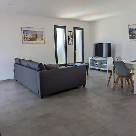 Apartment La Guariguette *